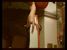 Ladyboy Judy Jerking секс стари баби Off Solo